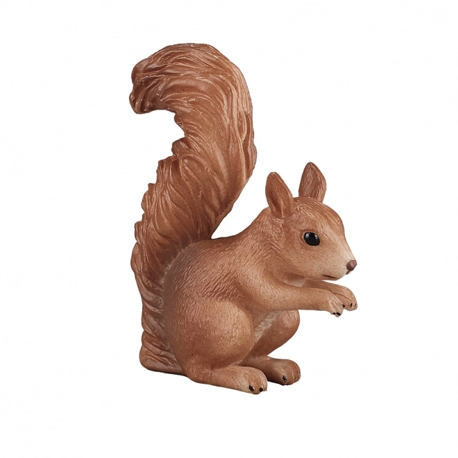 Stojící figurka veverky