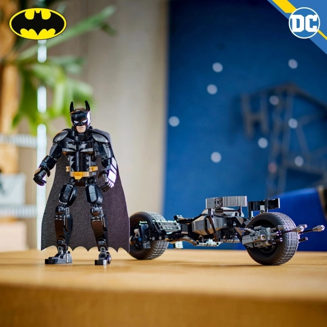 LEGO DC Batman figurka a batcykl