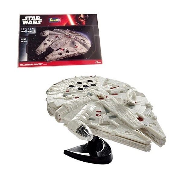 Revell Millennium Falcon model lodi ze Star Wars