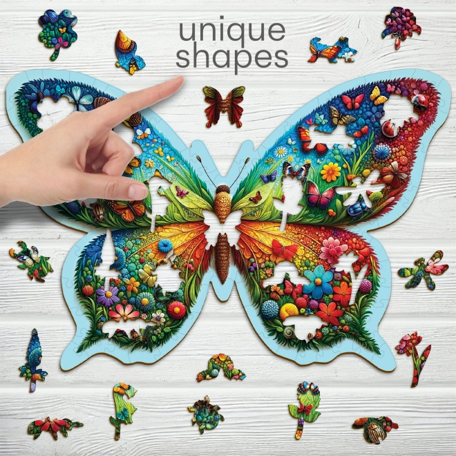 Dřevěné puzzle Barevný motýl 150 dílků