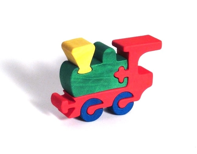 Fauna dřevěné vkládací puzzle mašinka