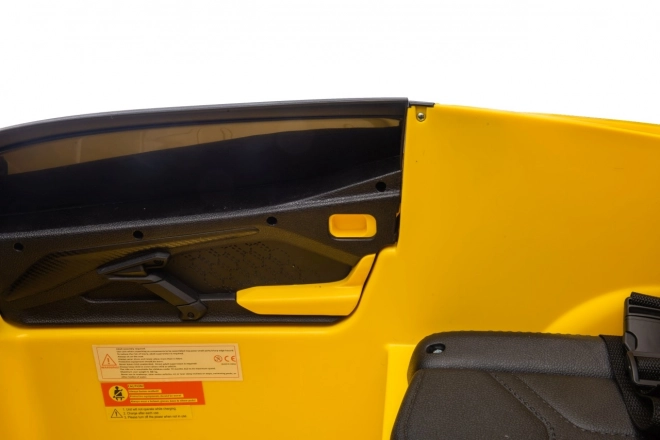 Žluté auto Lamborghini Revuelto XL