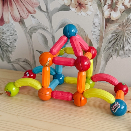 Snadné a bezpečné stavění pro malé ruce