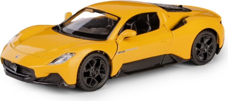 Realistické detaily a kovové provedení