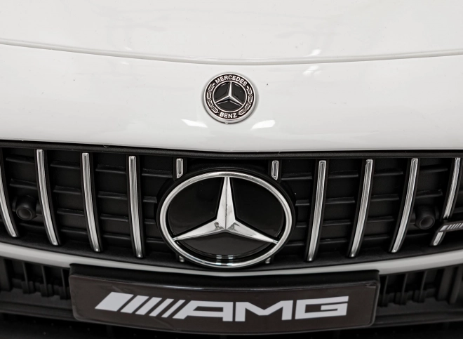 Vozidlo Mercedes Benz AMG SL63 – Bílá