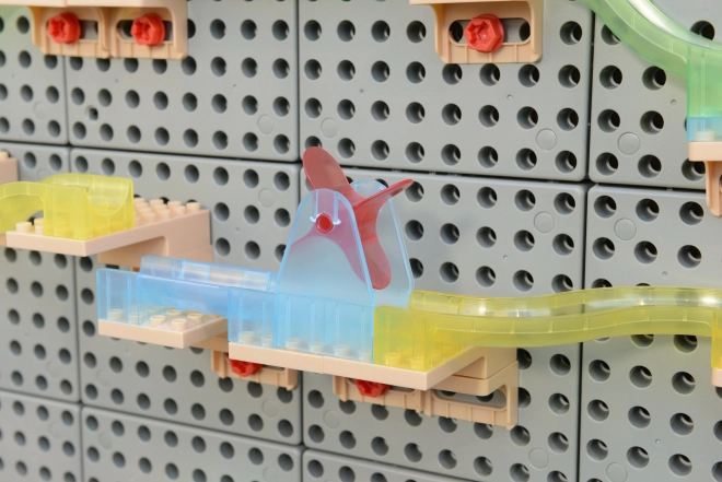 Konstrukční sada STEM tabule Masterkidz s kuličkovou dráhou