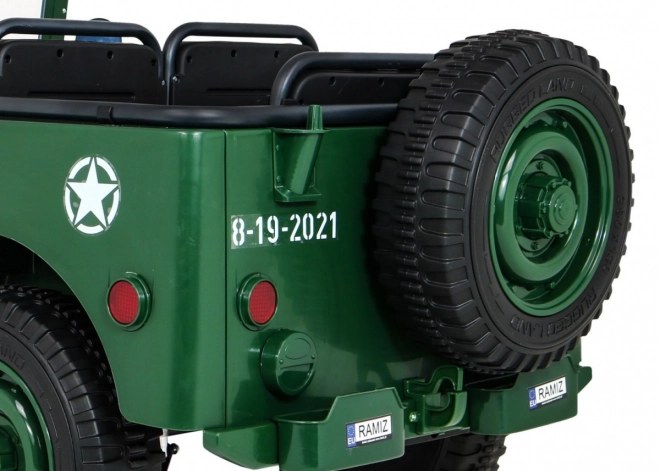 Dětský vojenský retro terénní vůz 4x4