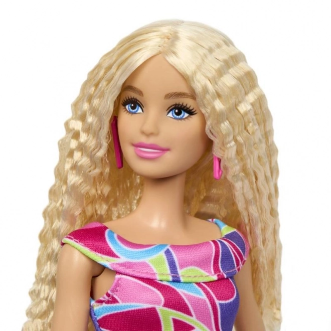 Barbie Modelka - pestrobarevné šaty HRH20