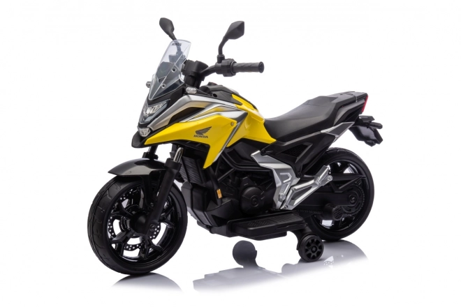 Motocykl Honda NC750X žlutý