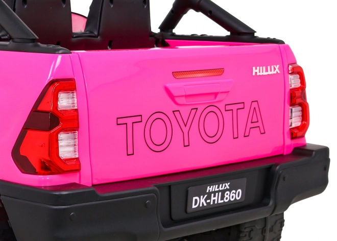 Toyota Hilux na baterie pro děti Růžová + pohon 4x4 + dálkové ovládání + 2 místa k sezení + rádio MP3 + LED