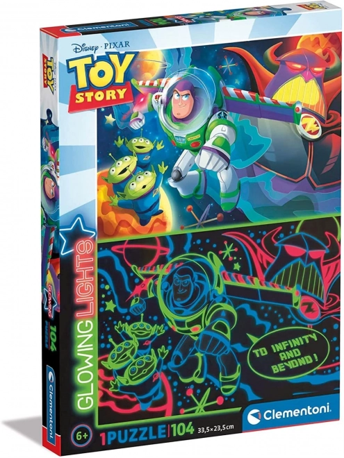 CLEMENTONI Svítící puzzle Příběh hraček 104 dílků