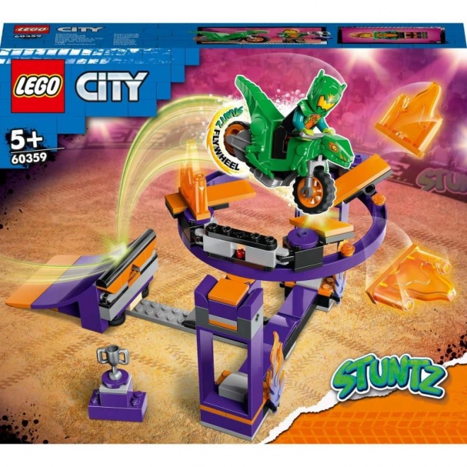 Kaskadérská výzva s rampou a obručí LEGO City Stuntz