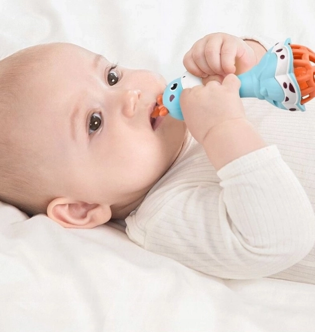 Sensoryční chrastítko žirafa s hudebními funkcemi Montessori