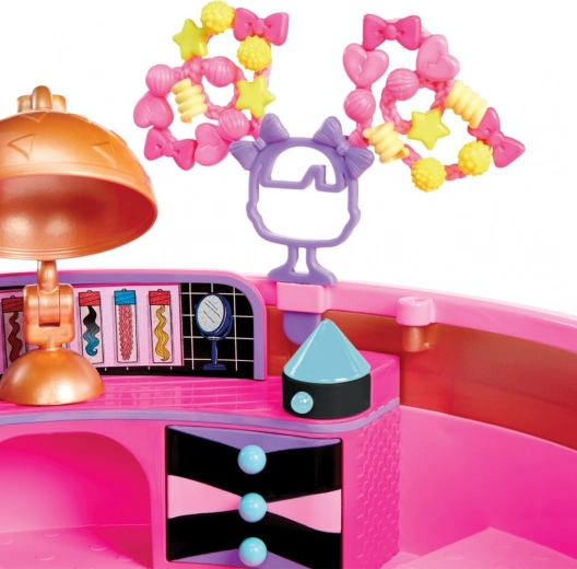 Stylingové doplňky a realistické prvky