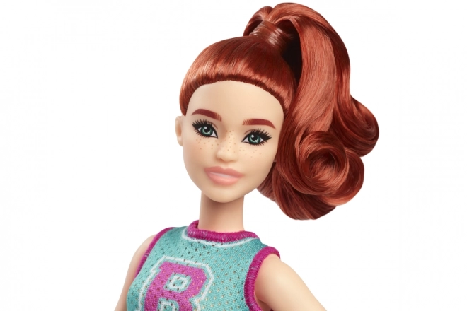Panenka Barbie Fashionistas v roztomilém outfitu roztleskávačky