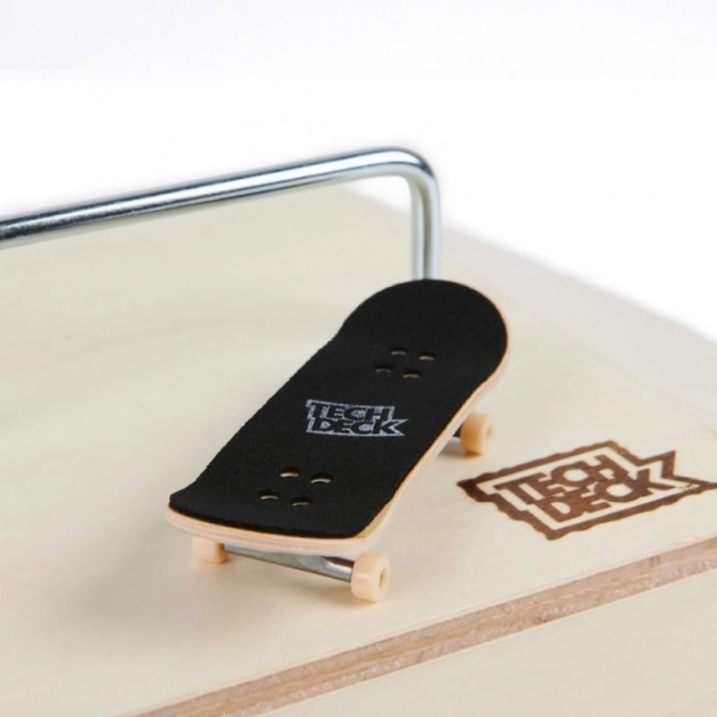 Tech Deck - dřevěná rampa