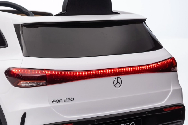 Elektrické auto Mercedes Benz EQA 250 bílé