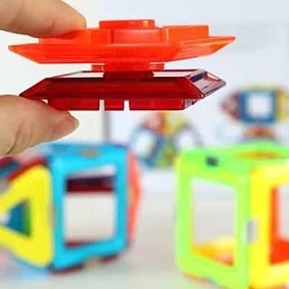 Magnetická stavebnice GeoSmart Solar Spinner 23 dílků