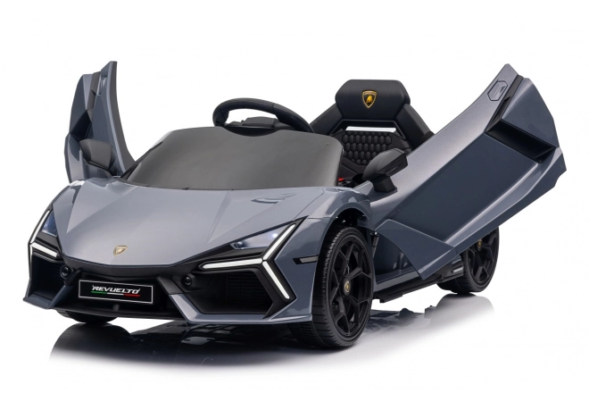 Auto lamborghini revuelto šedé