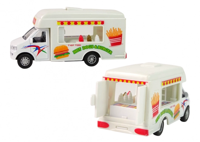 Auto Camper Lodziarnia a Fast-Food Resoraki s Třecím Pohonem
