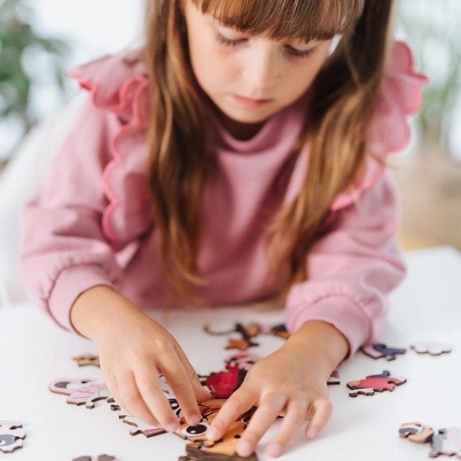 Dřevěné puzzle junior Gabby 50 dílků