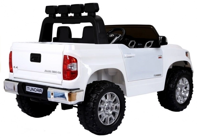 Toyota Tundra dětské akumulátorové auto bílé