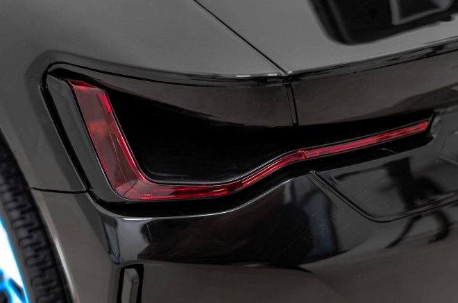 Dětské auto na baterii BMW i4 – Černé