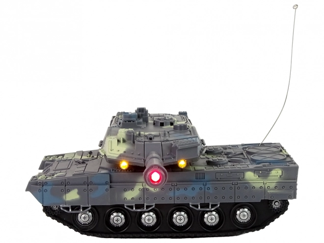 Vojenský tank Dálkově ovládaný Moro Střelba Hluk