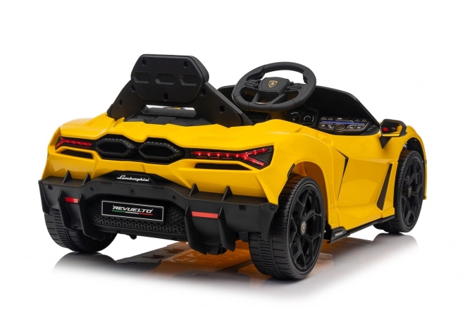 Auto Lamborghini Revuelto žluté