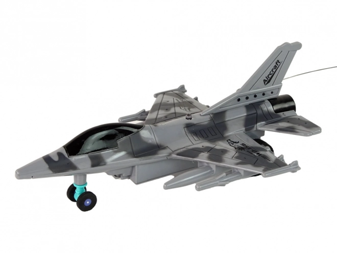 Dálkově ovládaný tryskový pilot Grey
