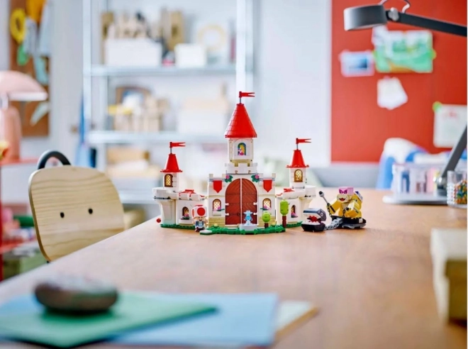 LEGO Super Mario Roy a bitva na zámku Peach