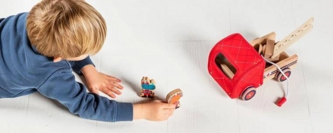 Lilliputiens - dřevěný hasičský vůz a nosorožec Marius