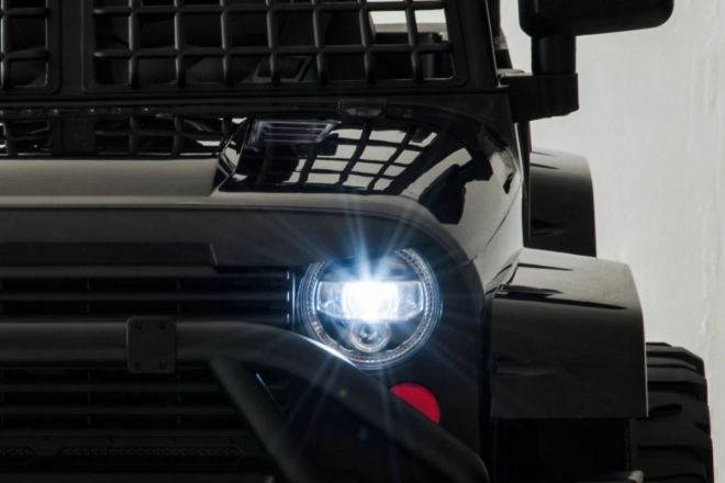 Mașină pe baterii Jeep Dark Night pentru copii + pornire lentă + EVA + LED audio – Černé
