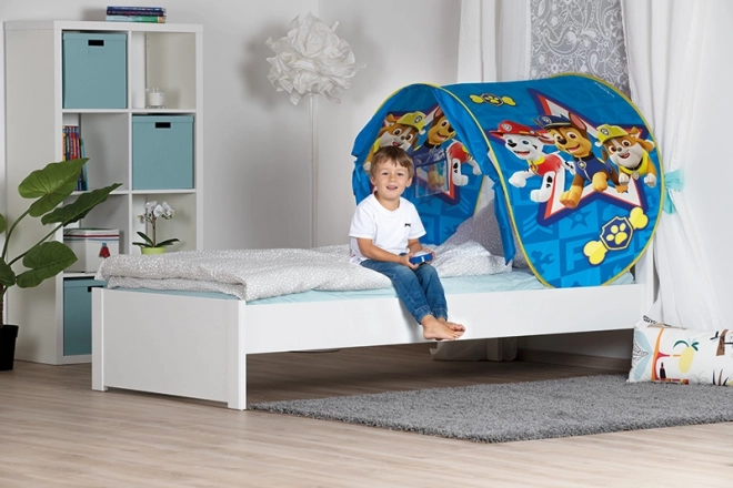 Nebesa nad postel s motivem PAW Patrol s lampičkou
