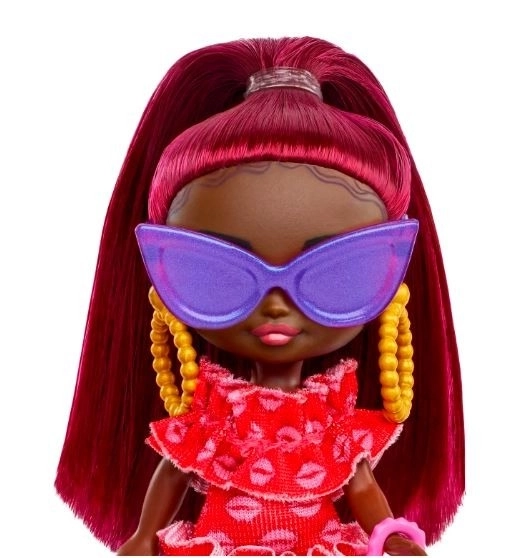 Panenka Barbie Extra Mini Minis červené volánky – S červenými vlasy
