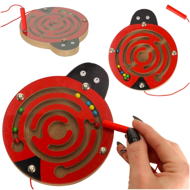 Magnetické bludiště s kuličkami – Beruška