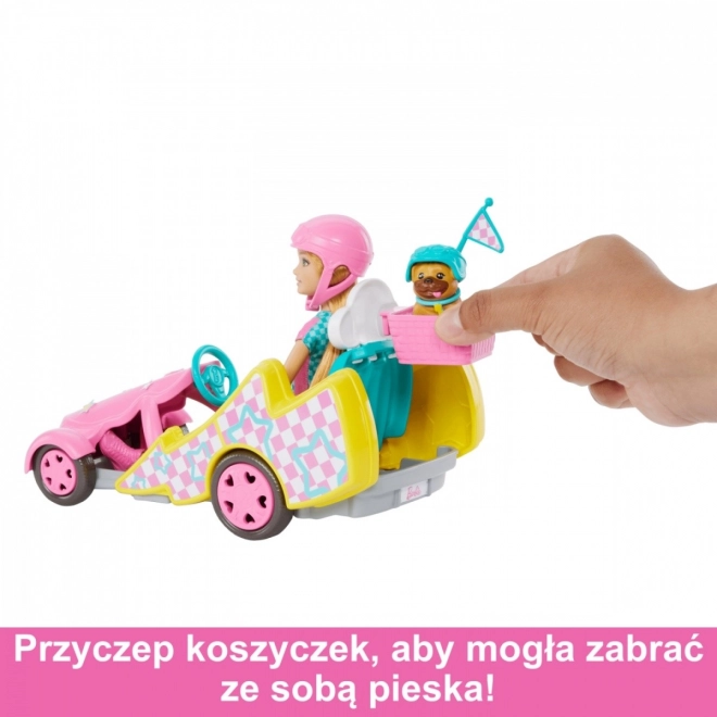 Panenka Barbie Stacie a filmové auto Gokart