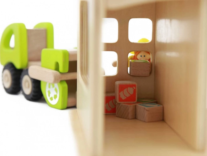 Dřevěná stanice třídění odpadu a recyklace