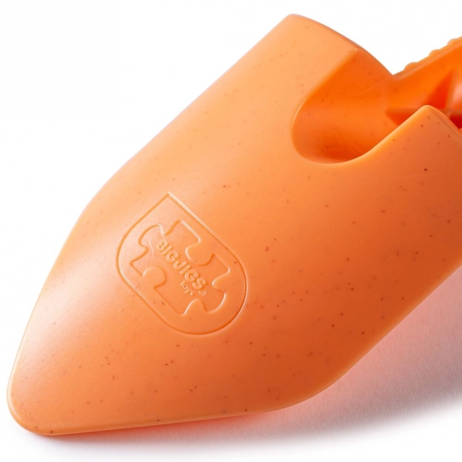 Oranžová eko lopatka Bigjigs Toys
