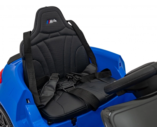 BMW M4 Vehicul Alb – Modré