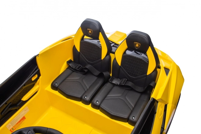Žluté auto Lamborghini Revuelto XL