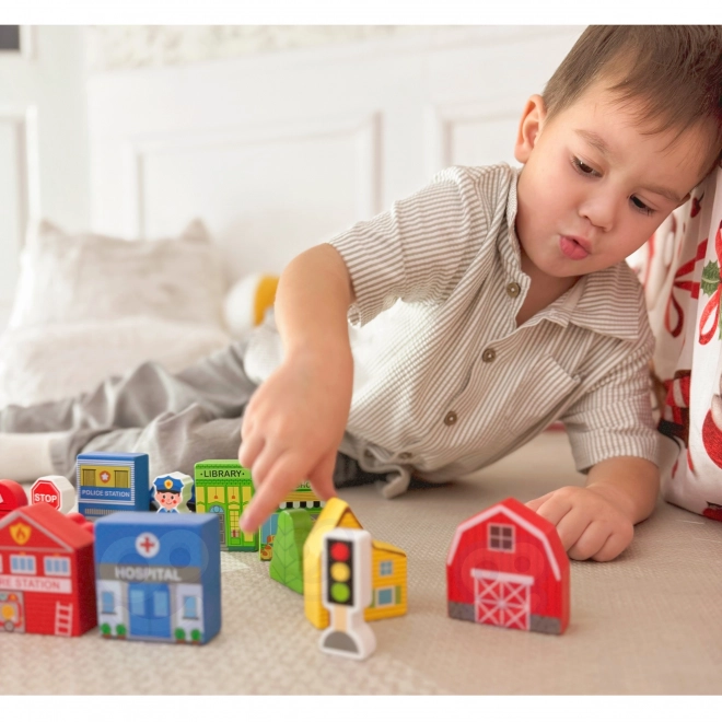 Dřevěná sada budov a figurek Město od Tooky Toy