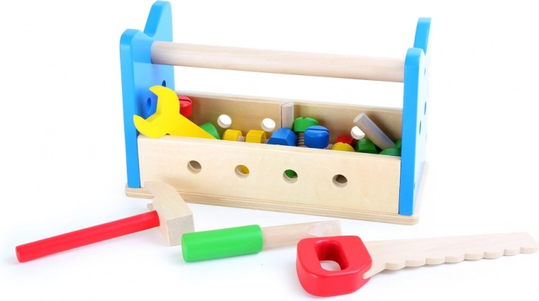 Kompletní sada nástrojů ze dřeva