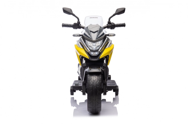 Motocykl Honda NC750X žlutý