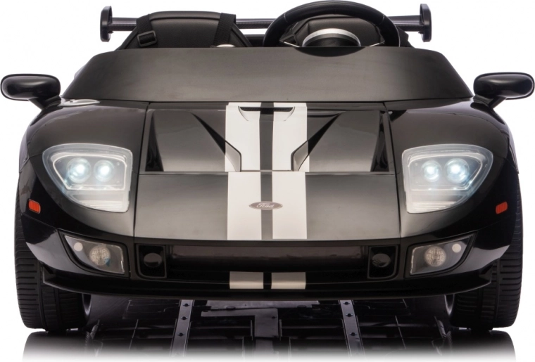 Silný výkon 4x100 W a plynulý start