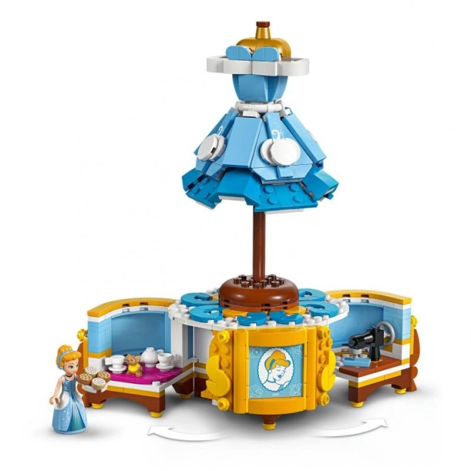 Suknice Popelky od Disney LEGO