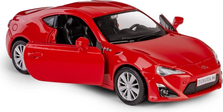 Otevírací dveře a detailní interiér