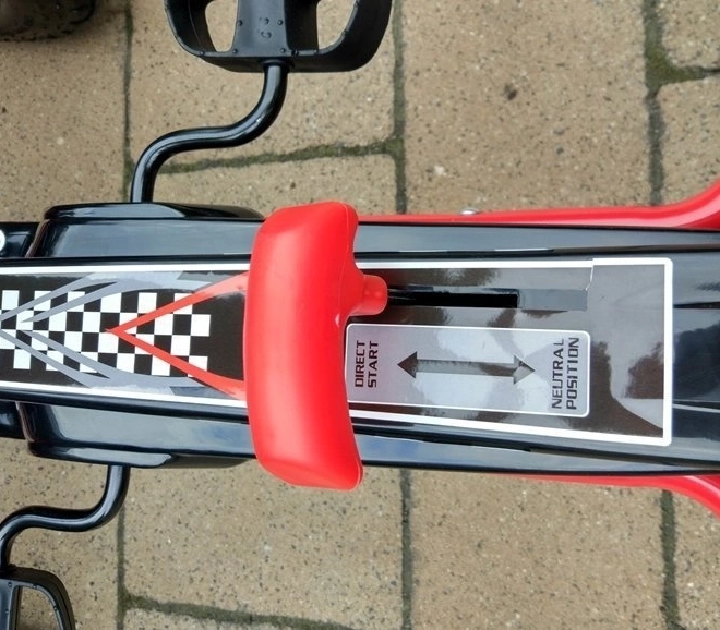 Pedálová vzduchová motokára + Nafukovací pneumatiky + Nastavitelné sedadlo – Červená