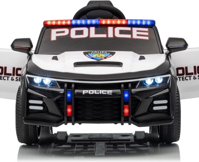 Černé policejní auto 911 Agentura