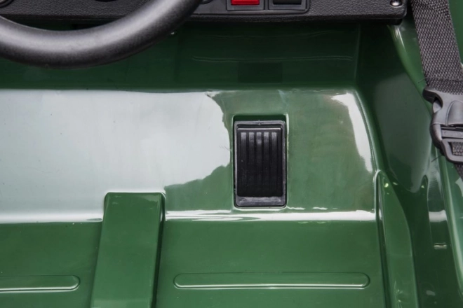 Auto na akumulátor vojenská zelená 4x4